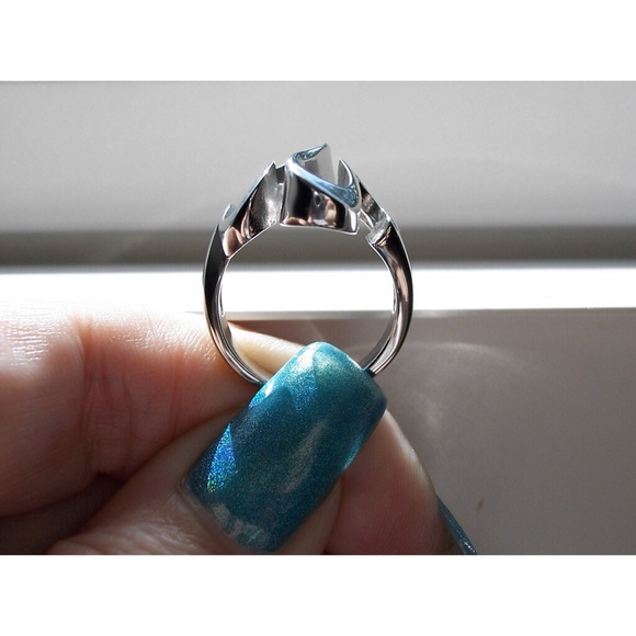 STAINLESS STEEL Modern Curvy High Polished Statement Ring - Picture 7 of 14